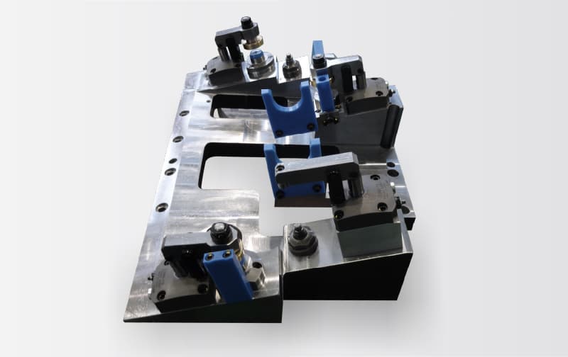 治具・工具 製造 | 事業案内 | 各種治具製作、精密部品製造で産業を